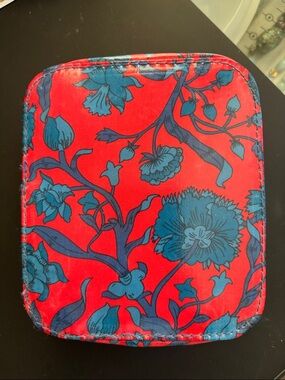 Trish McEvoy Planner with Two Palettes